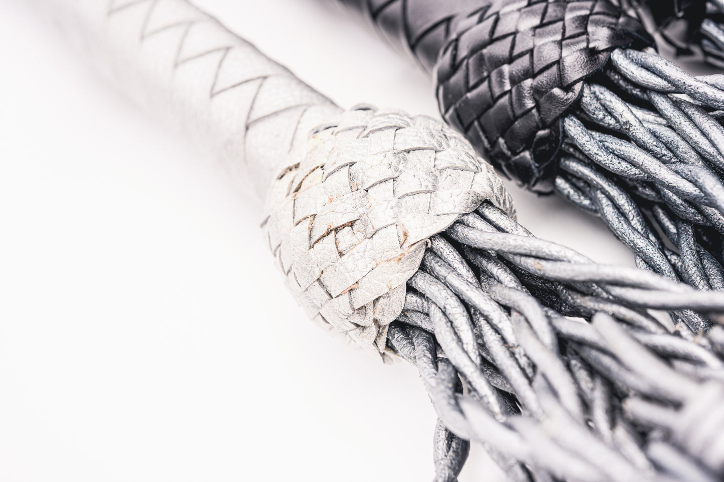 Hand Made Leather Faux Barbed Long Wire Flogger 50cm Long Falls to give that extra reach , Silver