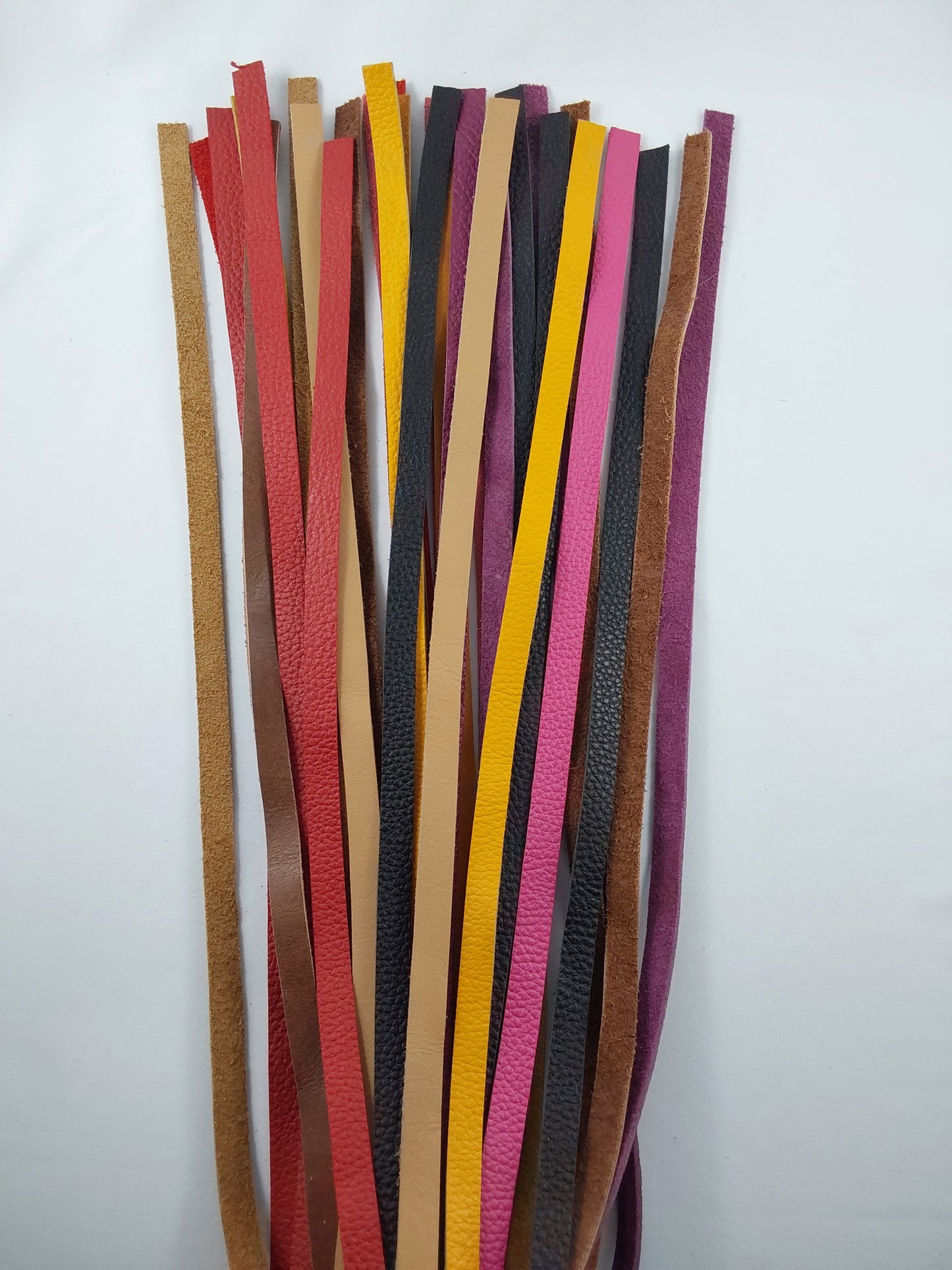 Leather Flogger, 20 Thin 45cm Falls